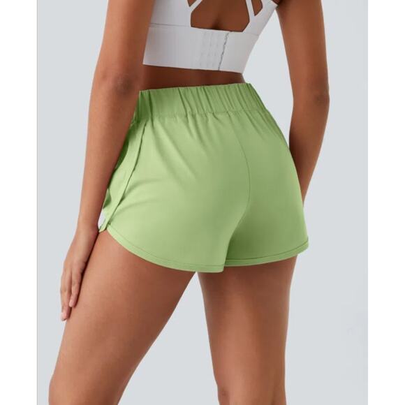 Halara High Waisted Dolphin Hem Casual Shorts 2" Green Size Small NWT - Picture 2 of 9